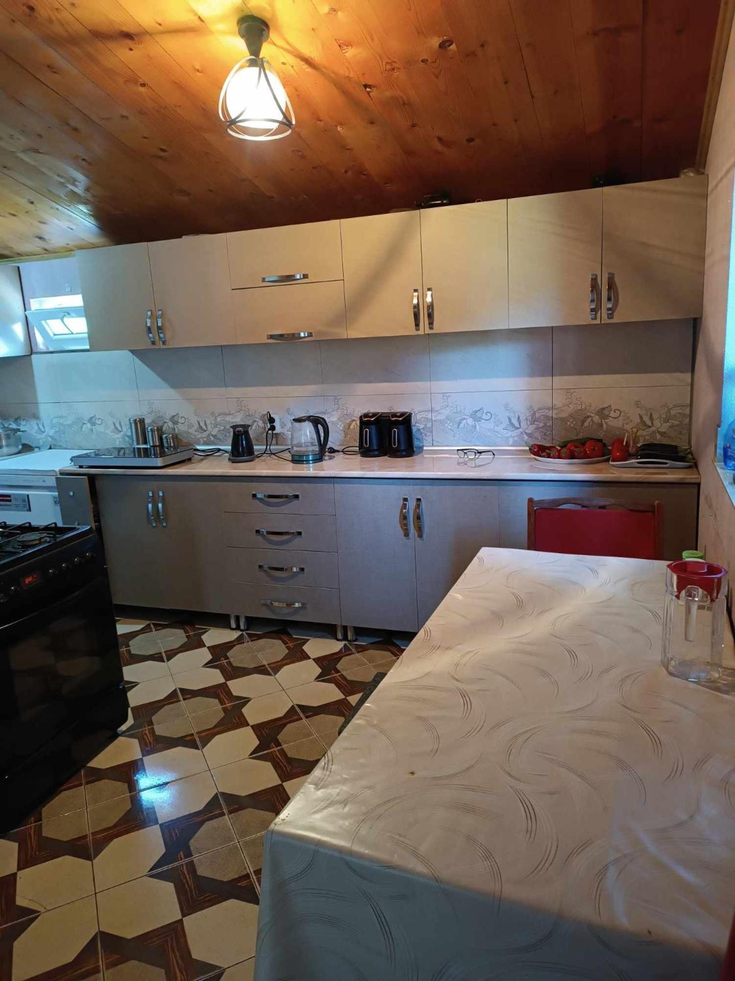 Guest House In Zhabeshi Lali ภายนอก รูปภาพ