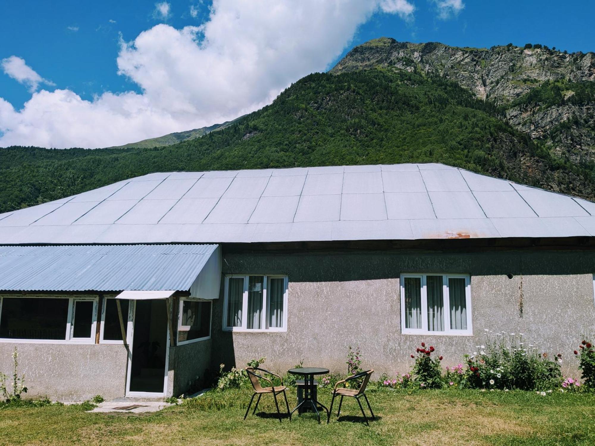 Guest House In Zhabeshi Lali ภายนอก รูปภาพ