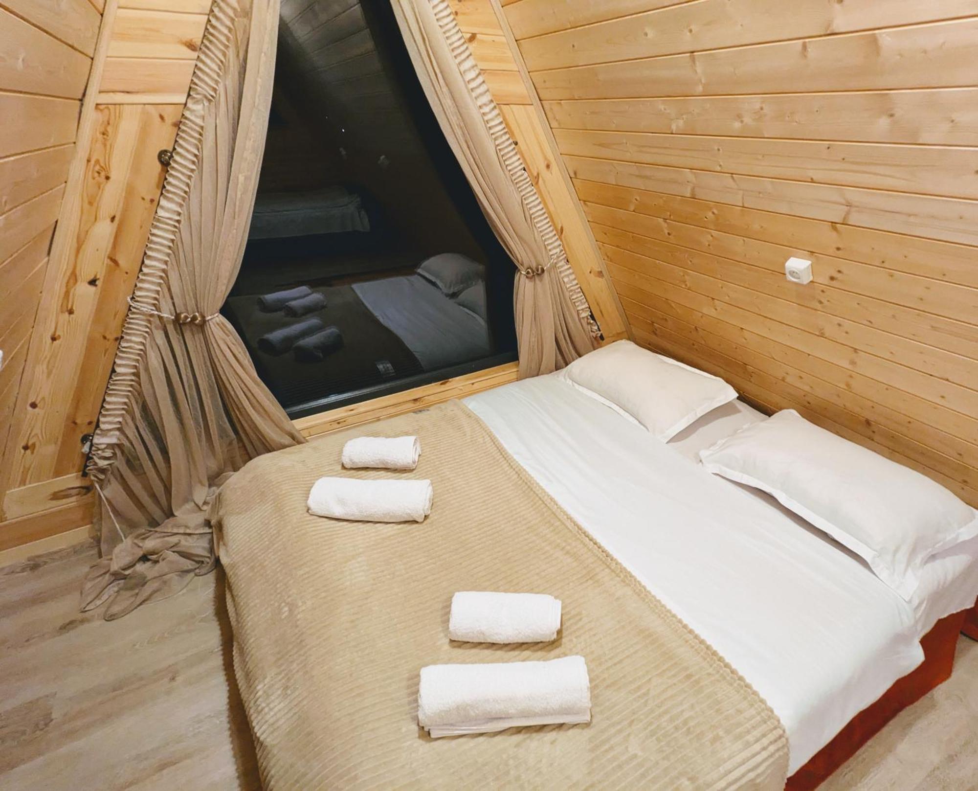 Guest House In Zhabeshi Lali ภายนอก รูปภาพ