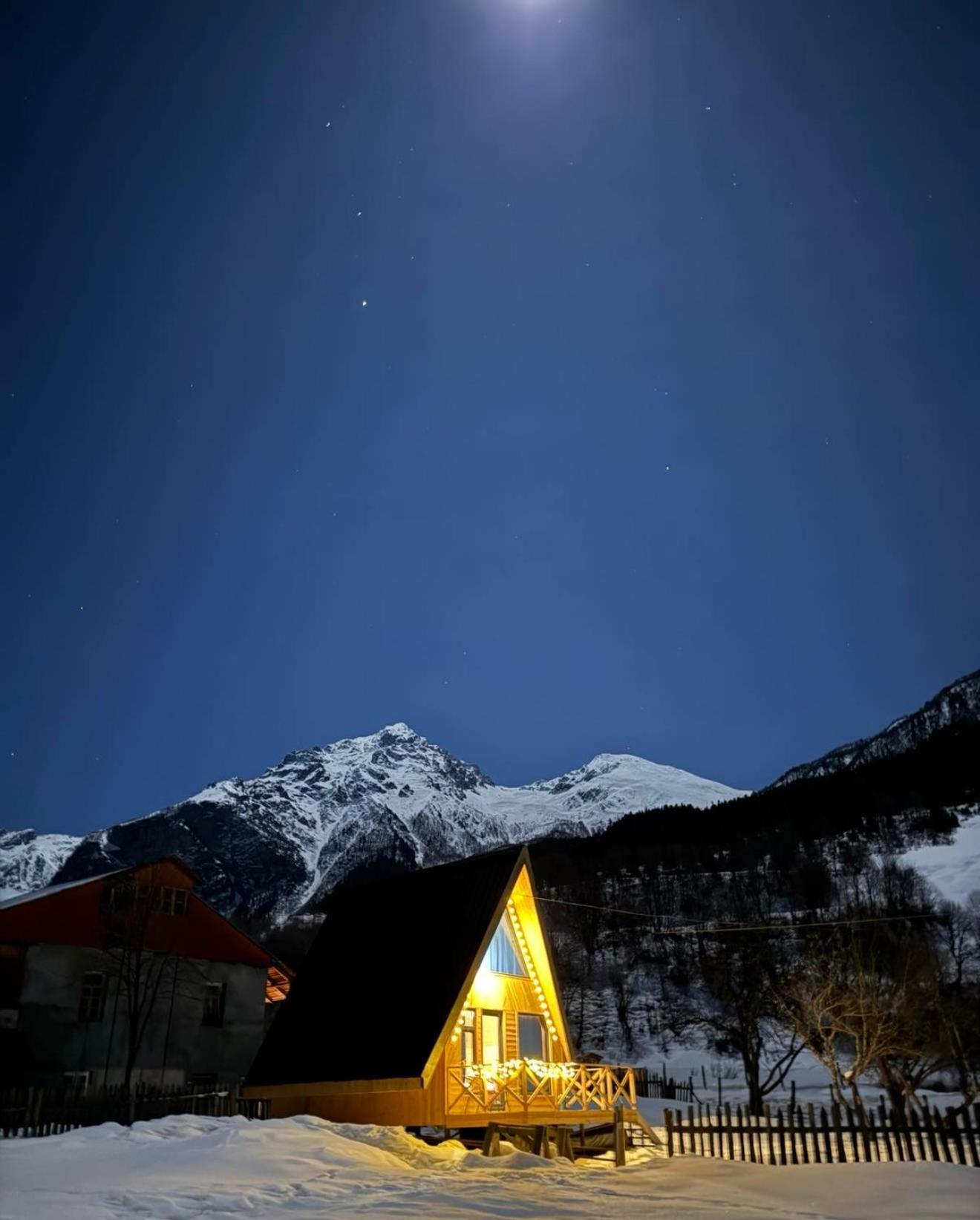 Guest House In Zhabeshi Lali ภายนอก รูปภาพ