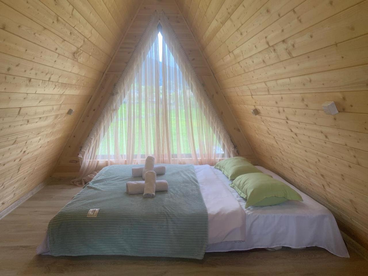 Guest House In Zhabeshi Lali ภายนอก รูปภาพ